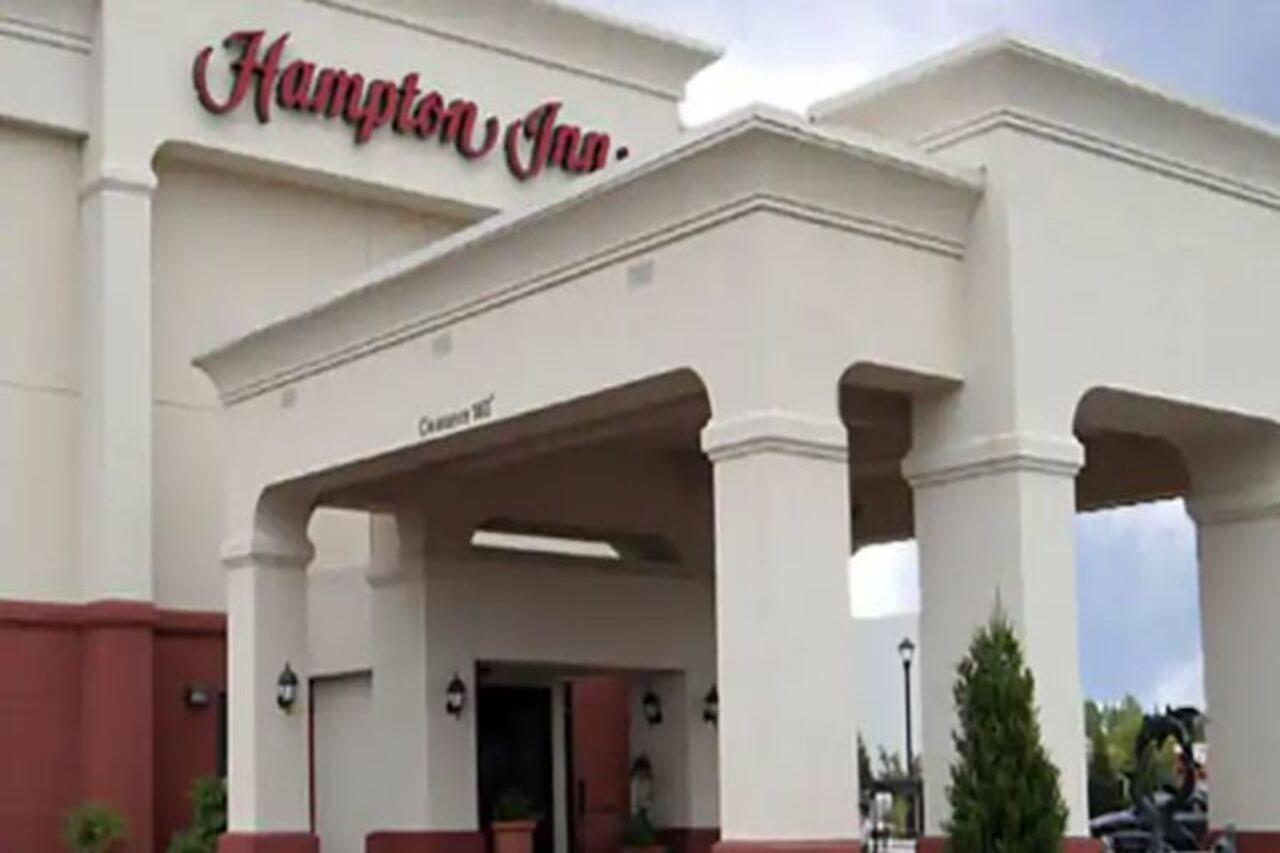 Hampton Inn Stony Creek Екстериор снимка