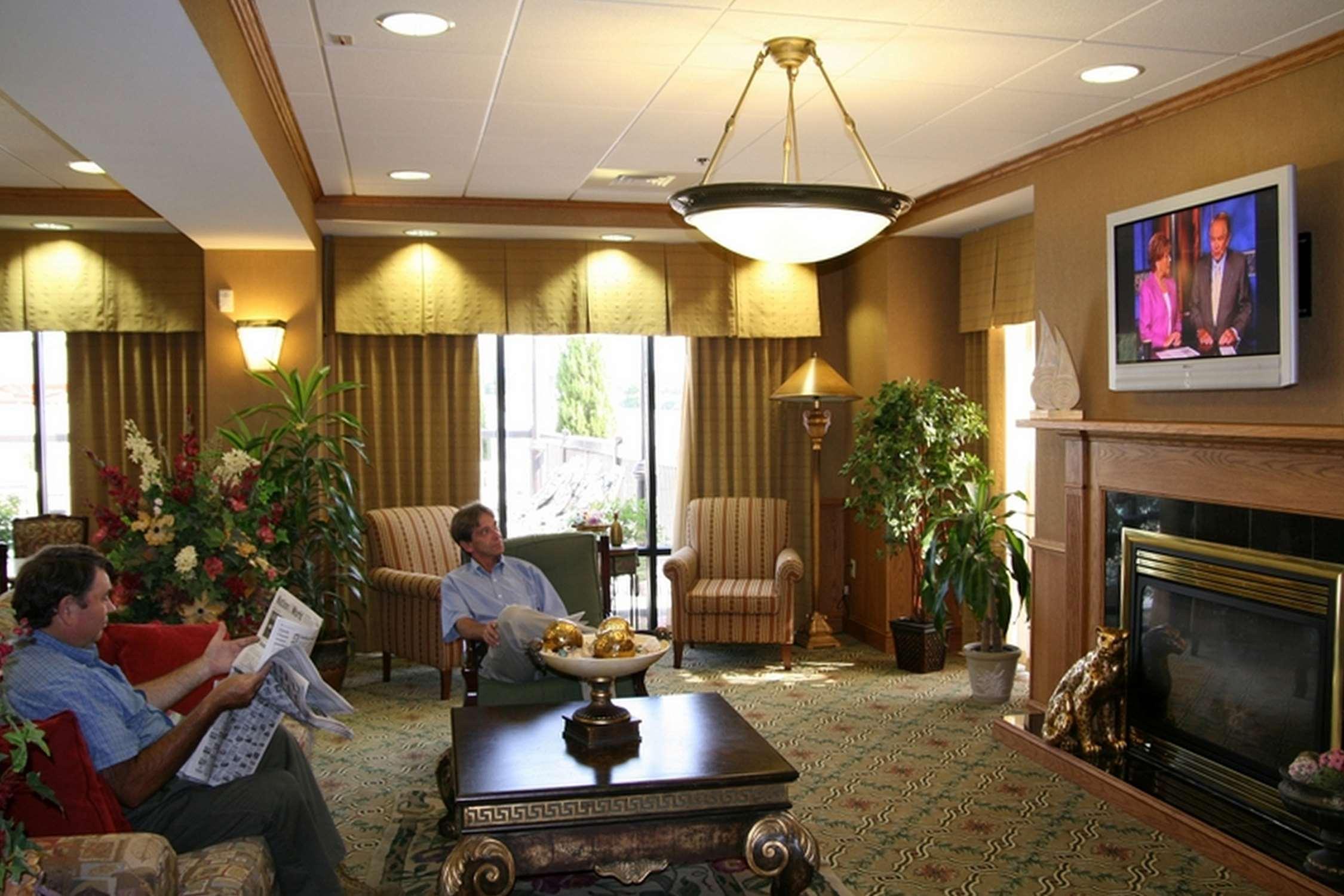 Hampton Inn Stony Creek Екстериор снимка