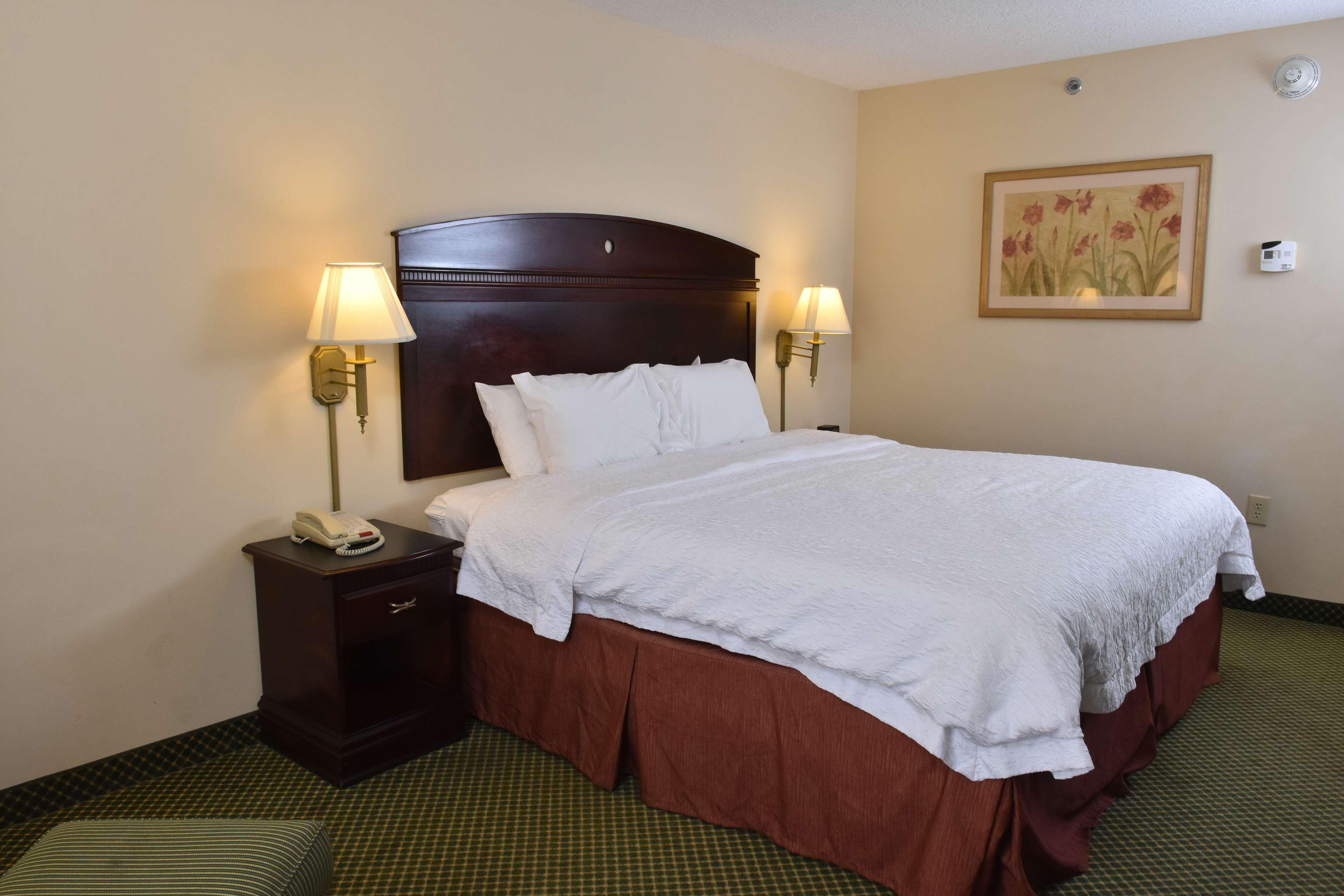 Hampton Inn Stony Creek Екстериор снимка